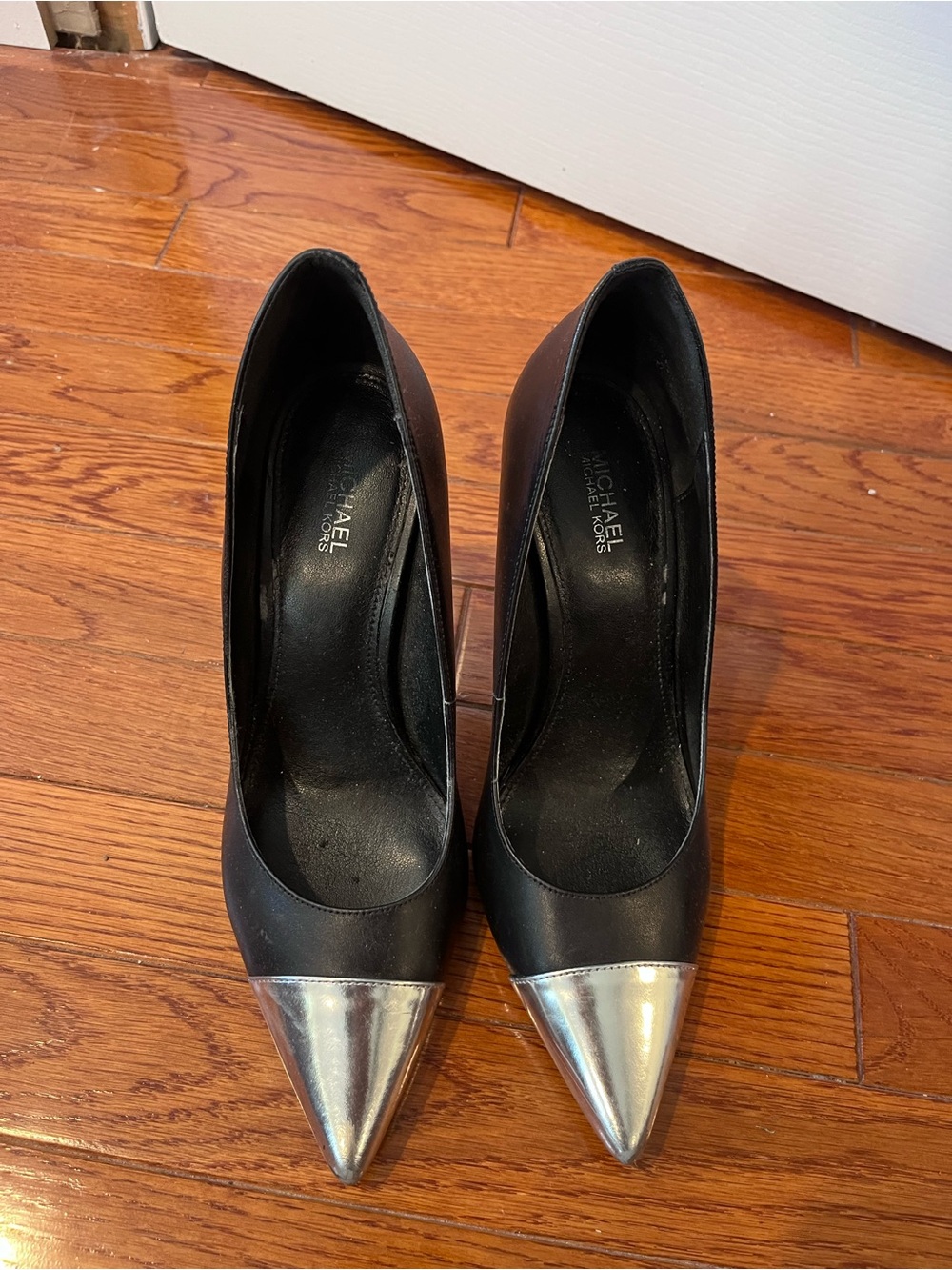 Michael Kors Black Pumps with Silver Pointed Cap Toe